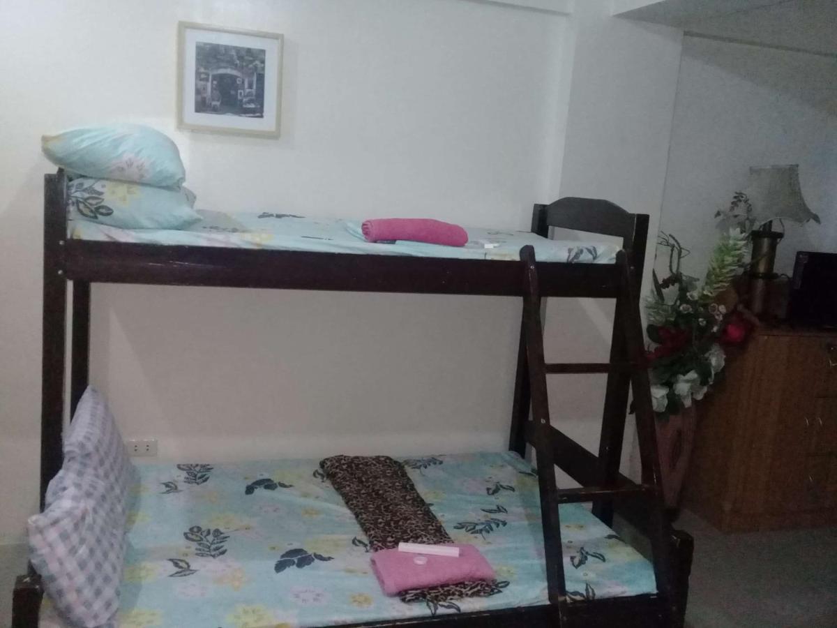 Ekonumi Rooms At Moonwalk Paranaque Paranaque City Εξωτερικό φωτογραφία