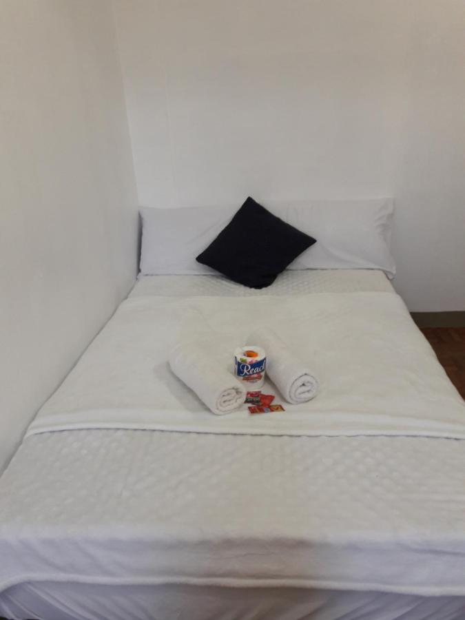 Ekonumi Rooms At Moonwalk Paranaque Paranaque City Εξωτερικό φωτογραφία